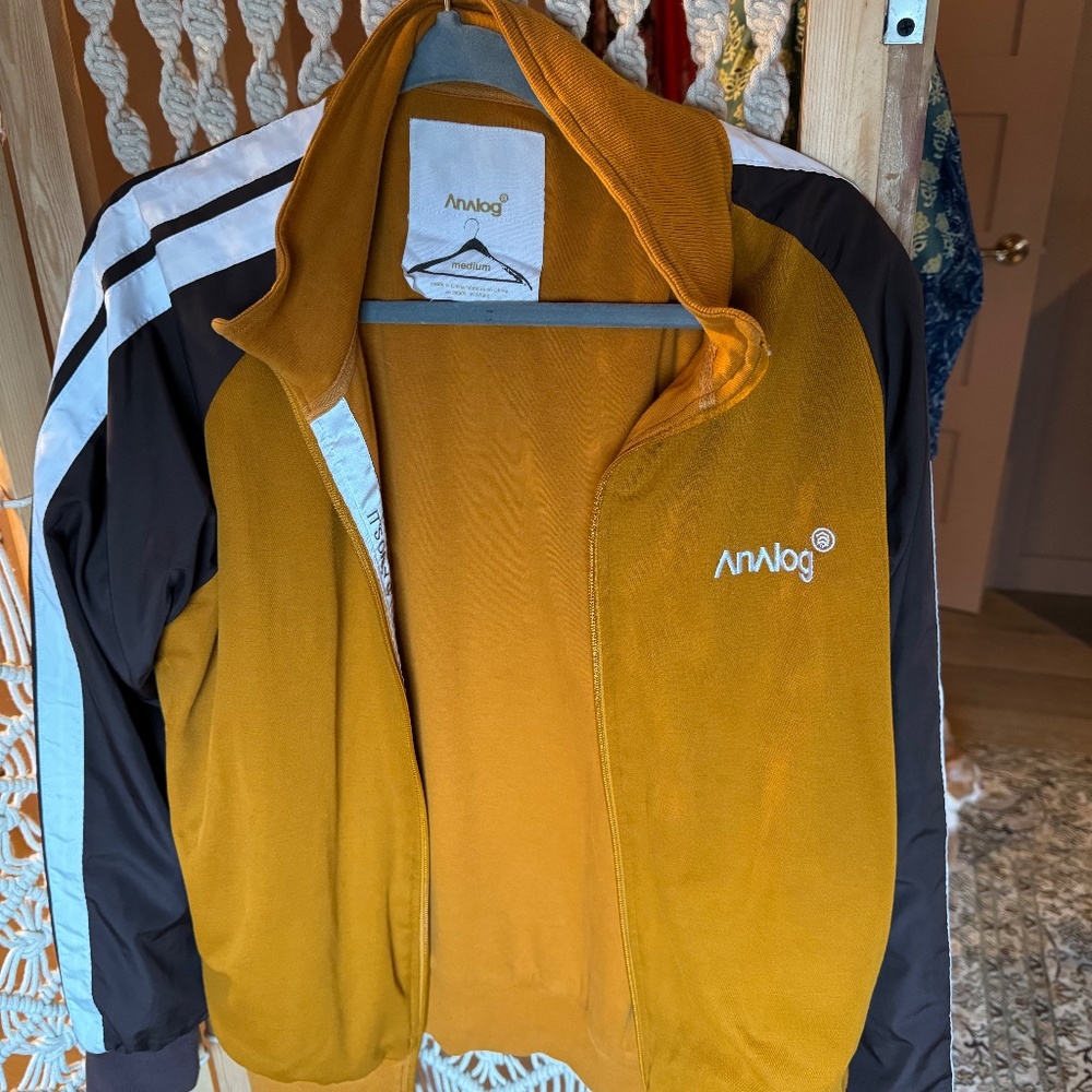 Analog Track Jacket; Size medium - Picture 6 of 8